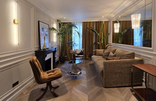 Montmartre Apartment | Refined Appartment in Montmartre