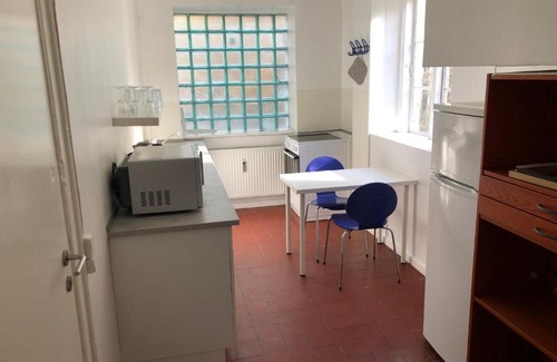 Frederiksberg C Hostel | Rooms in quiet white villa apartment Hortensiavej 8 on Frederiksberg C