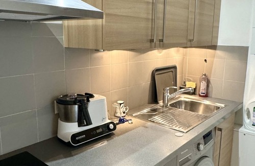 Odeon Apartment | Saint Germain des Pres/Luxembourg Gardens