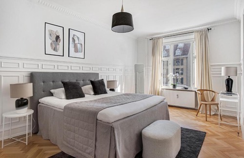 Copenhagen K Apartment | Sanders Frontier - Pleasant Three-Bedroom Apartment Near Royal Palace