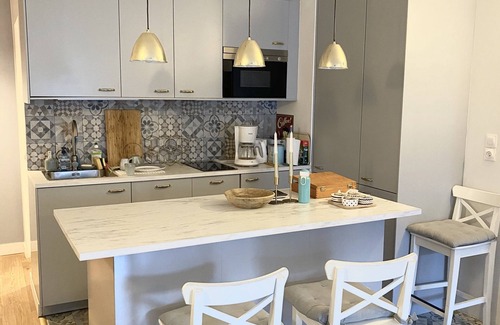 Porte-Dauphine Apartment | Small zen and cozy loft with well decorated terrace