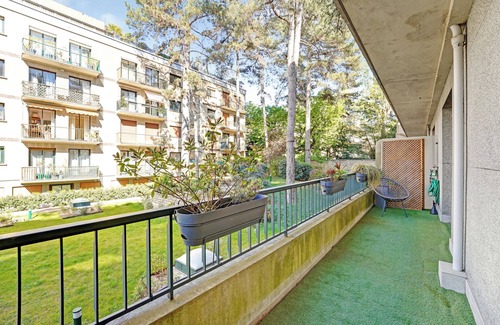 Parchamp–Albert Kahn Apartment | Spacious apartment with outside Boulogne Roland Garros-3 bedrooms -2 bathrooms parking
