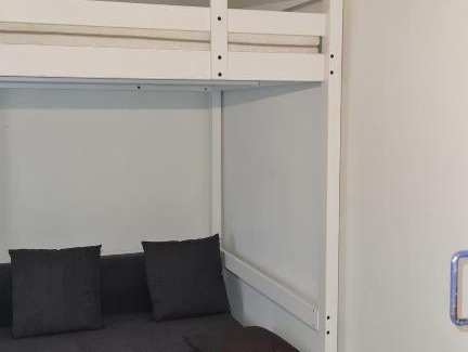 18th Arrondissement Apartment | Studio à Montmartre