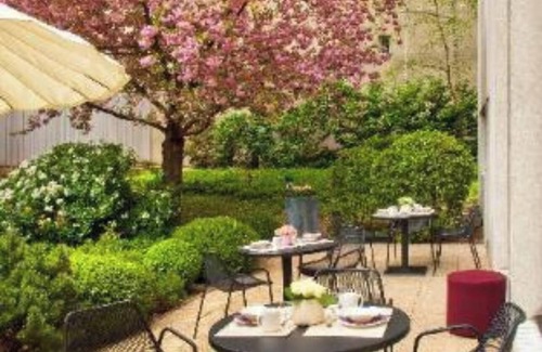 Quartier de la Salpetriere Apartment | Studio Apartment With Balcony In Austerlitz
