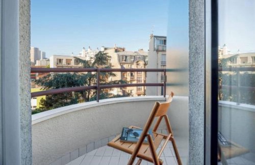 Quartier de la Salpetriere Apartment | Studio Apartment With Balcony In Austerlitz