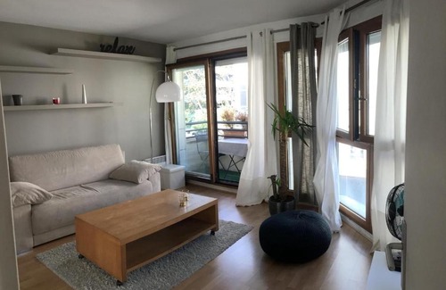Silly-Gallieni Apartment | Studio Boulogne Porte St Cloud