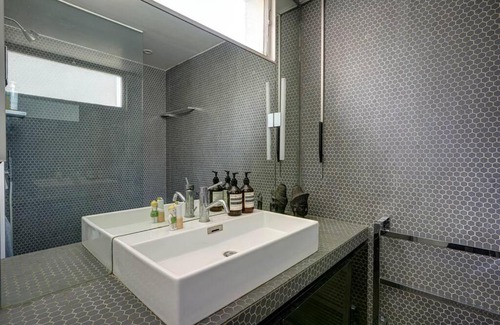 Porte-Saint-Martin Apartment | Stunning 2 Bed Condo in Paris Near Eiffel Tower