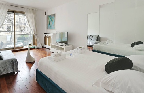 Quartier de la Plaine-de-Monceaux Apartment | Superb apartment- 2P Ternes / Av Wagam - BAIL MOBILITE