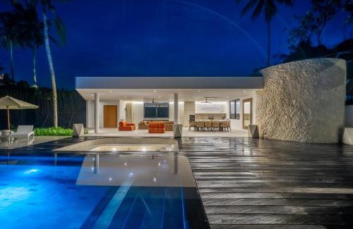 Singakerta Villa | Supreme Villa - Brand New Architectural Masterpiece with Infinity Pool Overlooking the Canyon