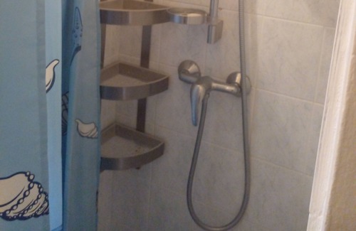 Chatillon Apartment | un Grand Appartement Avec un Sejour et une Chambre Cuisine et wc Tout Equipe