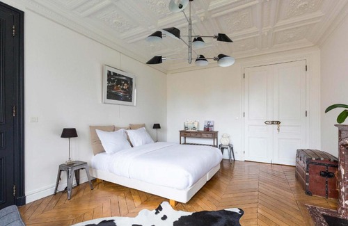 17th Arrondissement Apartment | Veeve - Sophistication by Square de Batignolles