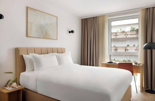 Vanves Hotel | Yvette Hotel Porte de Versailles, Sonder by Marriott Bonvoy