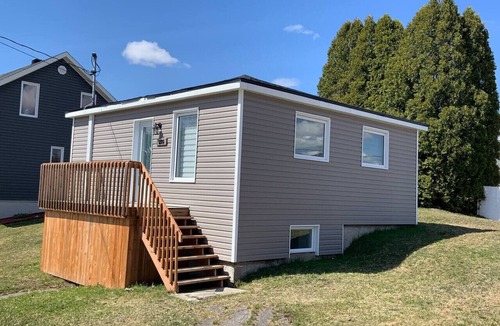 Jonquiere House | À 10 min du lac Kénogami | La Jolie