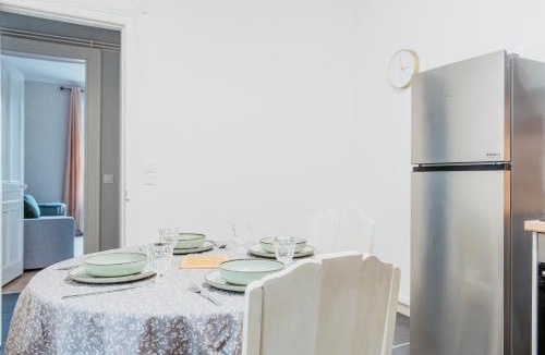 Saint-Martin-du-Littoral Apartment | À 2 Pas de la Plage Cosy et Super Équipé
