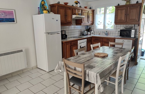 Biscarrosse Villa | À 300m du lac : "LA Tourniére" Climatisation. 3 Chambres. 2 Sdb