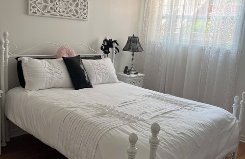 Ste. Foy Apartment | À 5 Minutes de L'aéroport Jean-lesage, Qc