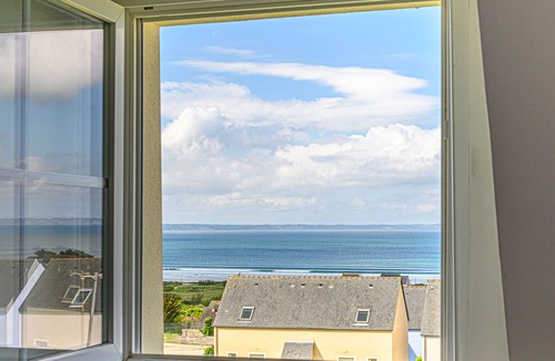 Saint-Nic House | À 500m de la plage ! Vue mer & accès piscine