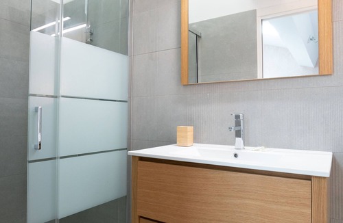 Cerbere Hotel | À 50m de la plage ! Chambre moderne + piscine
