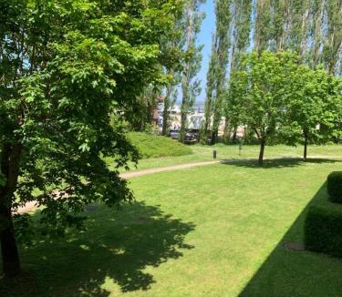 Le Touquet-Paris-Plage Apartment | À COTÉ DE LA BAIE DE CANCHE-Appt 4pers-Linge compris-Lits faits-1CHB 1 lit double-1CABINE 1 lit superposé-2SDB-piscine-parking-boulodrome-tennis