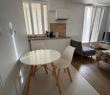 Houilles Apartment | À Dix Minutes de la Gare - Houilles