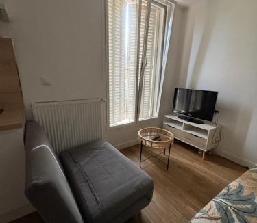 Houilles Apartment | À Dix Minutes de la Gare - Houilles