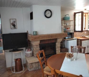 Avallon House | à l'orée du bois