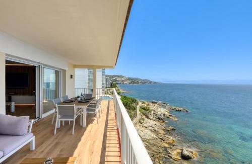 Almadraba-Canyelles Apartment | Ático Crucero Suite VIP
