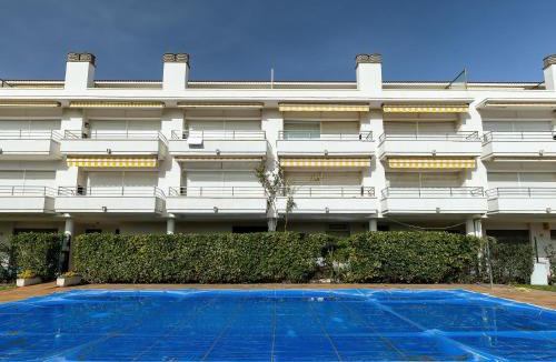 Port de la Selva Apartment | Ático en Primera Línea para 6 con Terraza y Piscina Común - ES-228-60