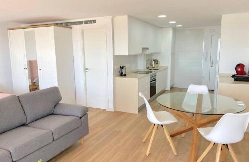 Villajoyosa Apartment | Ático Loft Playa frente al Puerto
