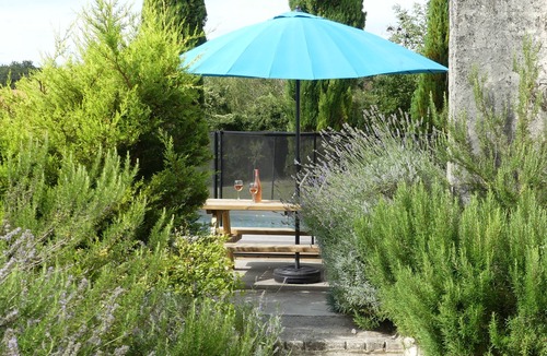 Bournand House | Échappée Belle - gîte with private pool near Chinon