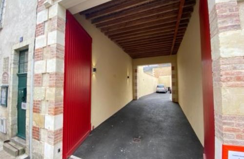 La Fleche Apartment | École 102