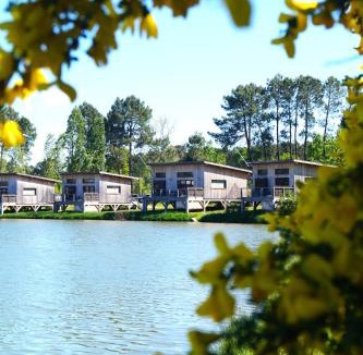 Saint-Pardon-de-Conques Hotel | Écolodges du Golf du Sauternais