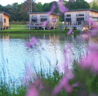Saint-Pardon-de-Conques Hotel | Écolodges du Golf du Sauternais