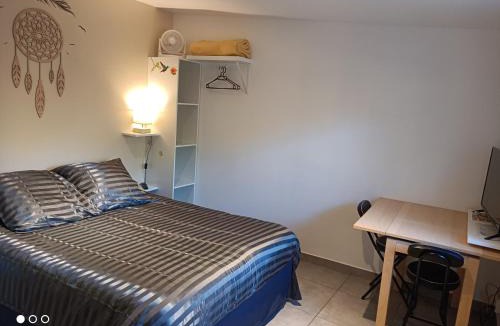 Lunel House | Écoutez les oiseaux Arrivée en autonomie