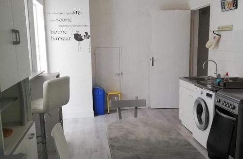 Aix-en-Provence Apartment | Écrin de verdure