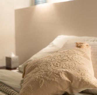 Caux Hotel | Écurie de l oasis