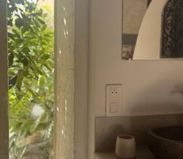 Caux Hotel | Écurie de l oasis