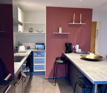 Bourg-les-Valence Apartment | Élégant et chaleureux