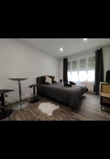 Saint-Paul-de-Fenouillet Apartment | Élégant studio avec jacuzzi