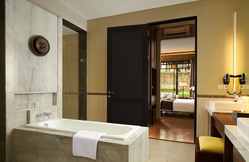 Banyuwangi Hotel | éL Hotel Royale Banyuwangi