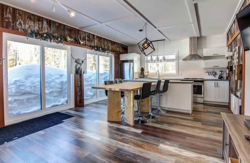 Saint-David-de-Falardeau Ski Chalet | Élan| Tavata Chalets | Valinouët
