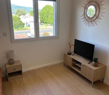 Cournon-dʼAuvergne Apartment | "émile"Cozy studio proche Zenith, A75