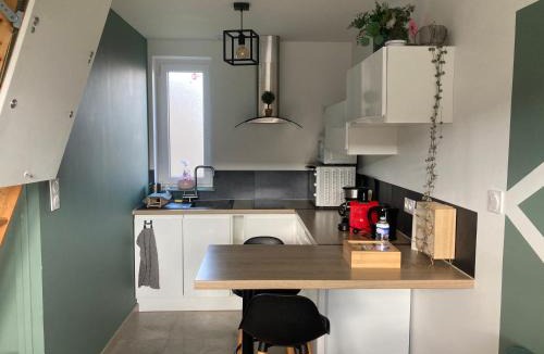 Penin House | Étable rénovée en studio à la campagne