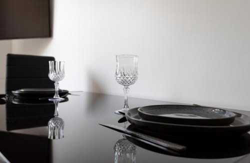 Saint-Denis Apartment | Évasion - Large studio near Stade de France