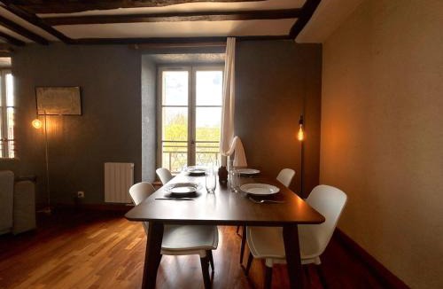 Moret-sur-Loing Apartment | Évasion sur la rivière - 4 pers - Centre