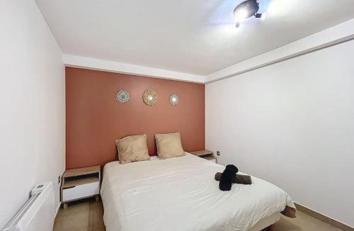 Saint-Pol-sur-Mer Apartment | Évasion Verte - Jardin & Confort