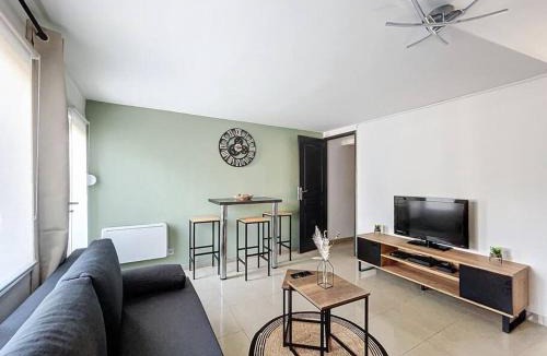 Saint-Pol-sur-Mer Apartment | Évasion Verte - Jardin & Confort
