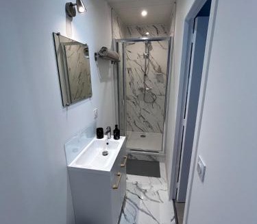 Cournon-dʼAuvergne Apartment | ézio Charmant studio proche A75
