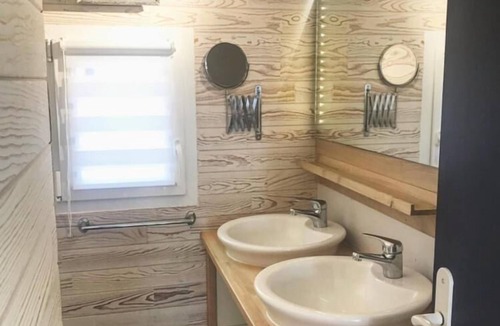 Roscanvel House | Île Ô des Capucins