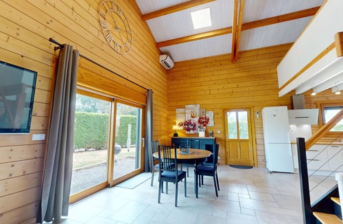Saint-Maixent-sur-Vie Ski Chalet | Ô Cœur du Bois